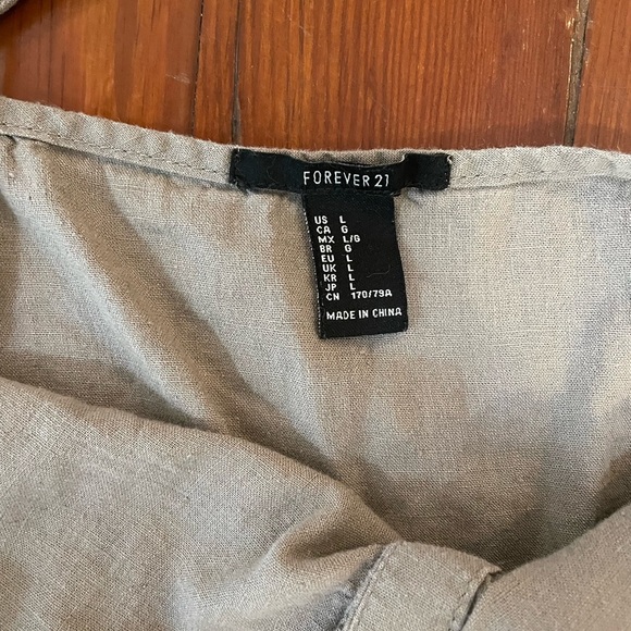 Forever 21 Women’s Taupe Romper - Picture 4 of 5